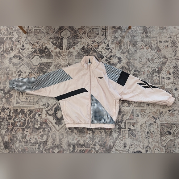 Reebook women's windbreaker (M) - Picture 5 of 7